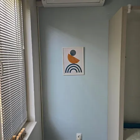 Happy Place Apartment